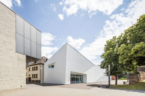 Spektakulärer Neubau: Papiermuseum Düren